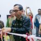 Pj. Gubernur NTT, Ayodhia G.L. Kalake, meresmikan alat kesehatan Kateterisasi Jantung yang ditandai dengan pemotongan pita di RSUD Prof. Dr. W. Z. Johannes, Kota Kupang