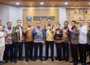 Gubernur NTT, Melki Laka Lena, bersama Para Bupati dan Wali Kota se-NTT, bertemu dengan Menteri UMKM Maman Abdurrahman, dan sejumlah pejabat kementerian lainnya (@melkilakalena.official/Instagram/Lintas Sumba)