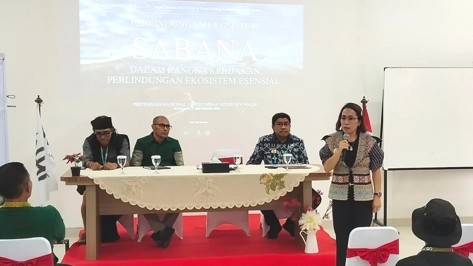 Pertemuan Nasional Lingkungan Hidup (PNLH) XIV WALHI di Hotel Tanto, Waingapu, Sumba Timur (Johan Sogara/Lintas Sumba)