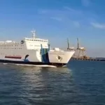 KM Dharma Kartika IX sesaat sebelum bersandar di Pelabuhan Semayang, Balikpapan, Kalimantan Timur (Johan Sogara/Lintas Sumba)