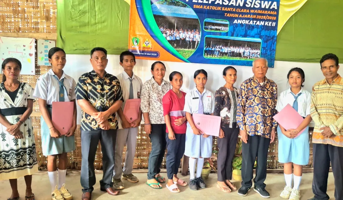 Pelepasan Siswa SMAK Sta. Clara Waimarama Berlangsung Khidmat, 34 Siswa Resmi Dinyatakan Lulus