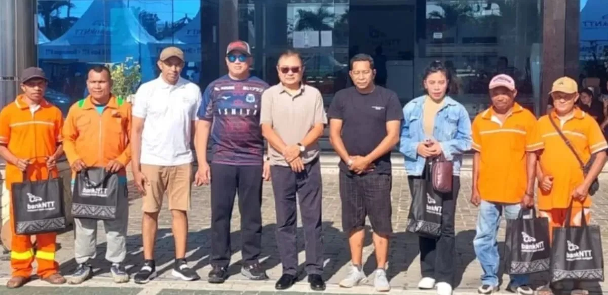 Pose bersama menuju persiapan HUT Bank NTT ke-64 di Kota Kupang.( Istimewa)