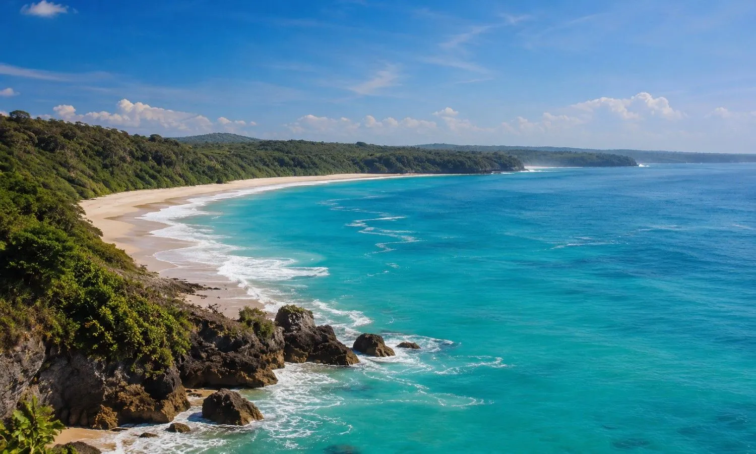 Panorama Pantai Marosi di Desa Patiala Bawa, Kecamatan Lamboya, Kabupaten Sumba Barat, Provinsi NTT (Johan Sogara/Lintas Sumba)