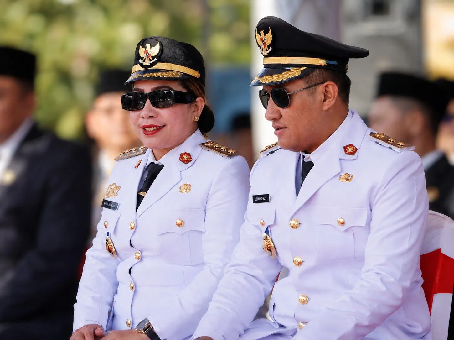 Bupati dan Wakil Bupati SBD, Ratu Ngadu Bonu Wulla dan Dominikus Alphawan Rangga Kaka, dalam momentum HUT ke-81 RI (Johan Sogara/Lintas Sumba)